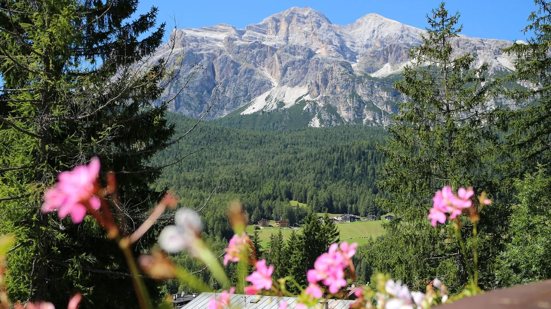 Boutique Hotel Villa Blu Cortina D'Ampezzo Italy