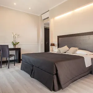 https://nazionale-51.it-romehotels.com